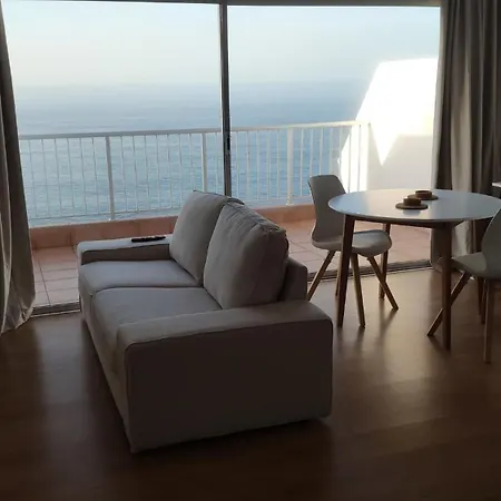 Con Linda Vistas * بويرتو ذي لا كروز
